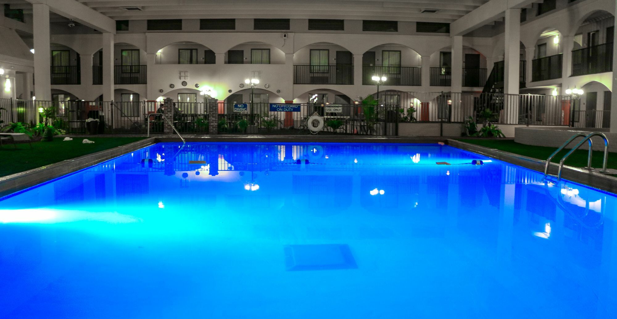 Suite Dreams Hotel Mattoon Exteriér fotografie